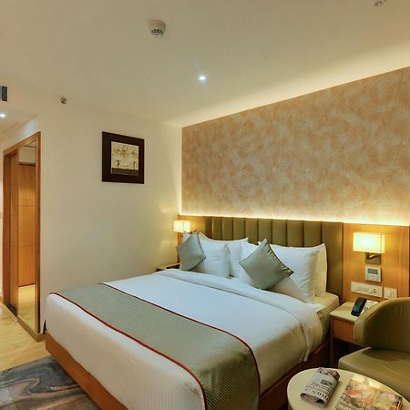 Clarion Hotel Bangalore Yesvantpur Extérieur photo