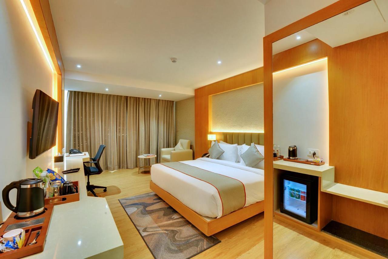 Clarion Hotel Bangalore Yesvantpur Extérieur photo