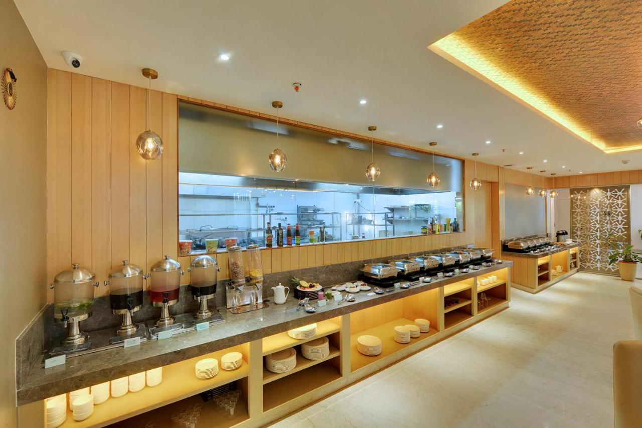 Clarion Hotel Bangalore Yesvantpur Extérieur photo